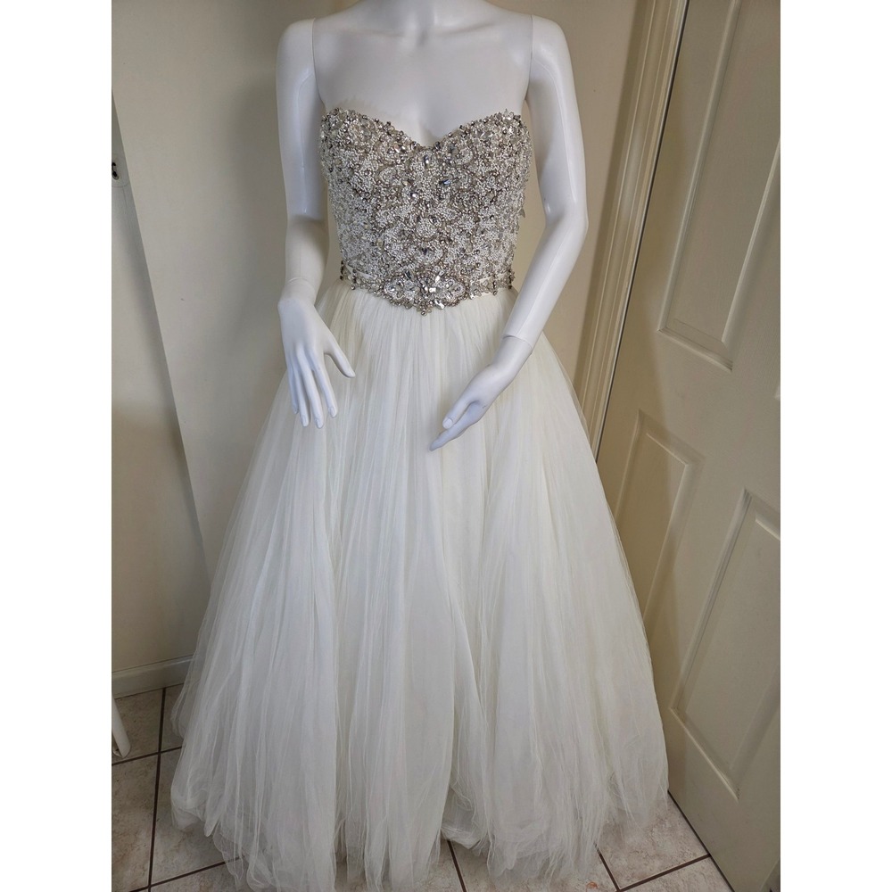 Maggie Sottero Haute Couture Beaded Tulle Wedding Dress Ball Gown Ivory Size 6